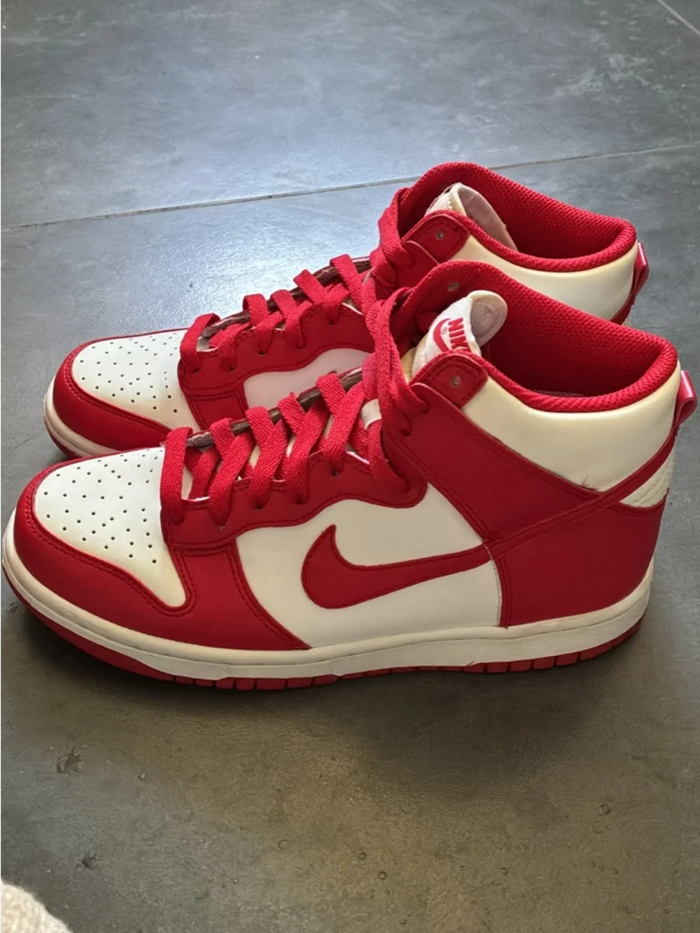 Nike bold red